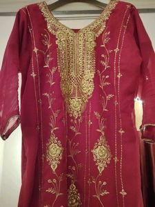 Embroidered Kurta Dupatta