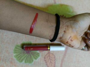 MyGlamm LIT Liquid Lipstick