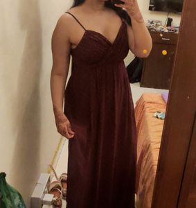 Elegant Burgundy Maxi Dress