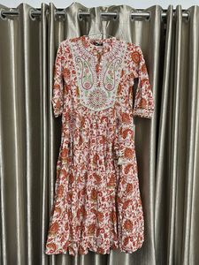 Elegant Paisley Print Anarkali Kurta