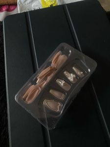 Coquette Press On Nails 24pcs