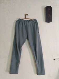 Comfortable Oilve Sweatpants