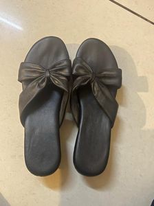 Bow Detail wedge heels sandals