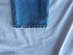 ZARA MOM FIT DENIM