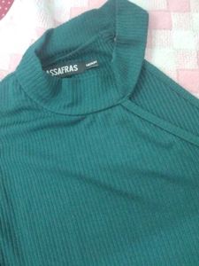 Dark Green One Side Sleeve Top