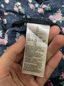 OLD NAVY Wrap up top Blue Floral Print Long Sleeve