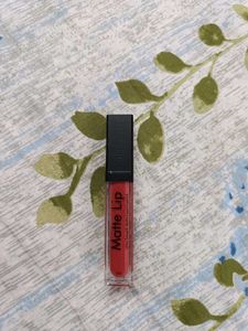 Combo Of Swiss Beauty And MyGlamm Lipstick