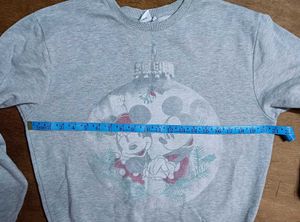 Vintage 90's Mickey&amp;Minnie Christmas Sweatshirt