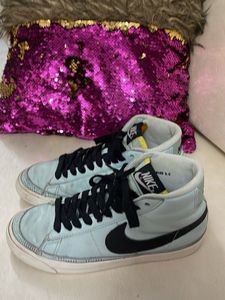 Nike Sneakers For Boys And Girls