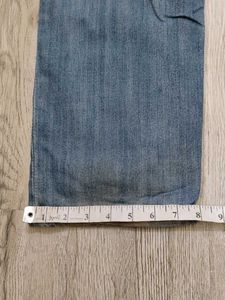 Ma1575 Levi&#39;s Beggy jeans waist 36