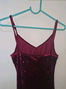Glam 1 Piece - Velvet In Red Color To Set Bar Hot