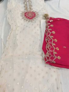 Elegant White &amp; Pink Salwar Kameez