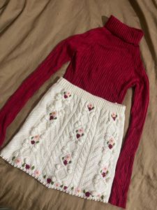 Knit Mini Skirt with high neck