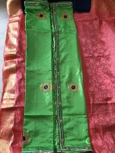 EmbroidarParrotGreen&amp;Blue LaceBorder PolySilk Sare