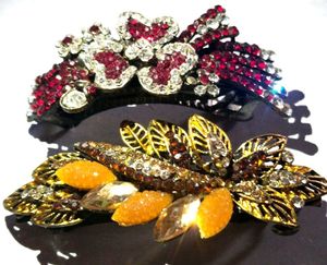 2 Hair Clip ..
