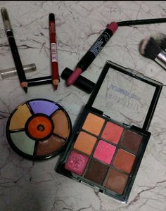 Use Makeup Combo