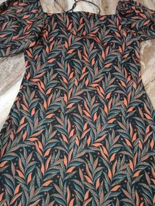 Leaf Print Puff Sleeve Dress