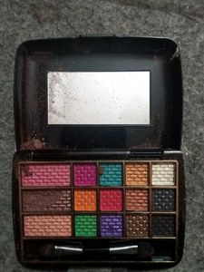 Miss Gold 15 Color Eyeshadow