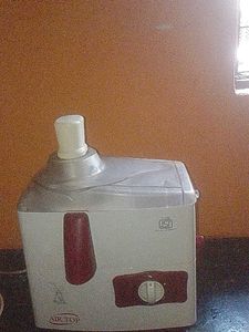 jucier mixer excellent condition