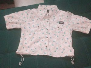 Triangle Patterned Crop Top