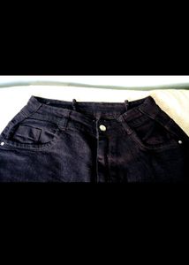 Black Jeens Like New
