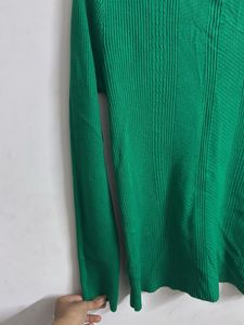 Green Ribbed Turtle Neck Top