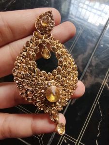 Earrings And Maang Tikka Set
