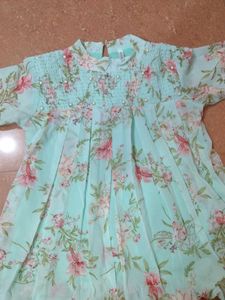 Classy Floral Print Baloon Top