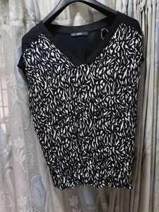 Chic Print Top