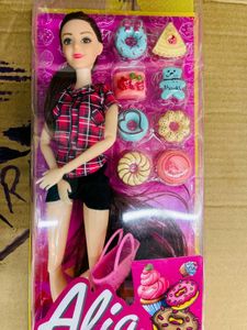 Barbie Doll With Pastry