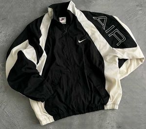 Nike Vintage B&W Windbreaker Jacket (AIR)