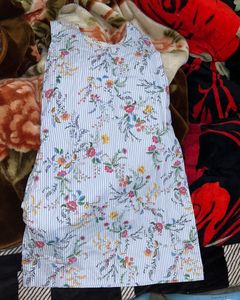 Multicoloured Kurta With Flower Embroidery💐