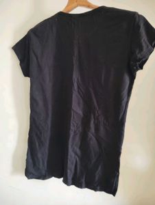 Women&#39;s tshirt