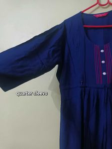 nevi blue feeding gown.