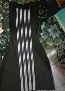 Black Sleevless Kurta