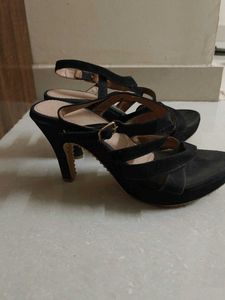Women’s Black Heels – Comfortable &amp; Stylish