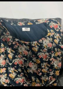 Max Up And Down Dress From Max Once Used Condition Is Superb It's Free Size L And Xl And 2xl Can Wear This