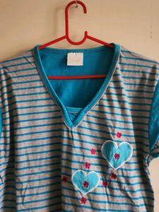 Night Wear Top And Capri