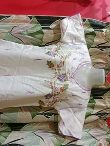 Vintage Embroidered White Kurta