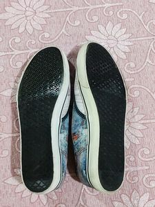 Emerica Shoes.... Brand New Not Even Wore Once...
