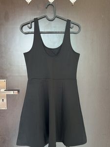 H&amp;M&#39;s Little Black Dress