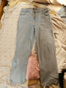 Wide Leg Jeans 👖