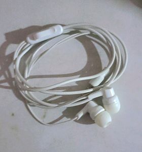💥Wire Earphone Trendy With Mic For All Smartphone