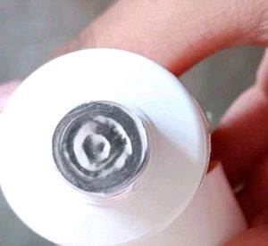 The Derma Co Hyaluronic Sunscreen Gel