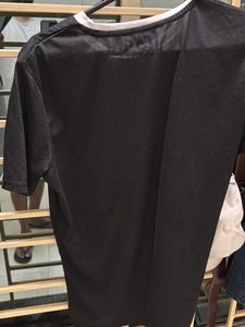 Graphics T-shirt