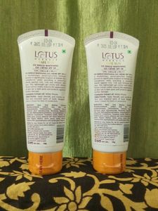Lotus Herbals Whitening Sunscreen