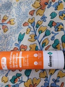 The Derma Co. Oil-Free SPF 50 Sunscreen
