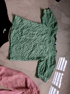 4 Korean Tops