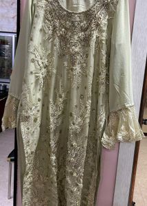 Elegant Embellished Kurta Set With Duptta