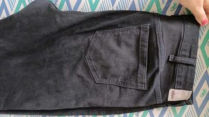 Roadster Black Straight Fit Jeans